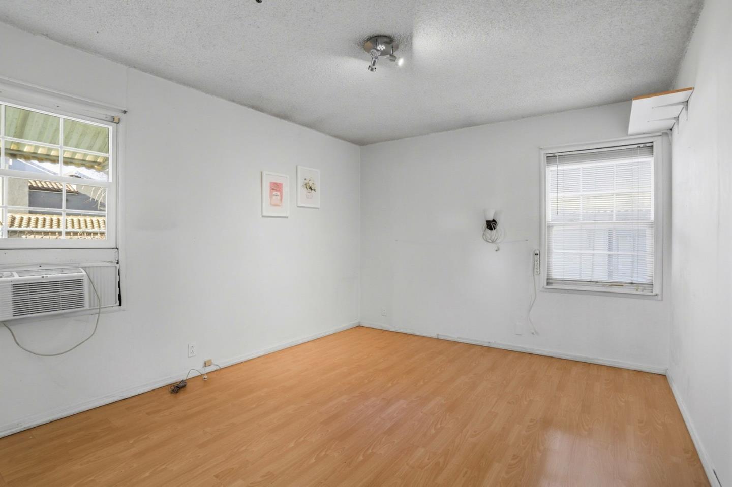 Detail Gallery Image 15 of 26 For 2935 Mckee Rd, San Jose,  CA 95127 - 3 Beds | 1 Baths