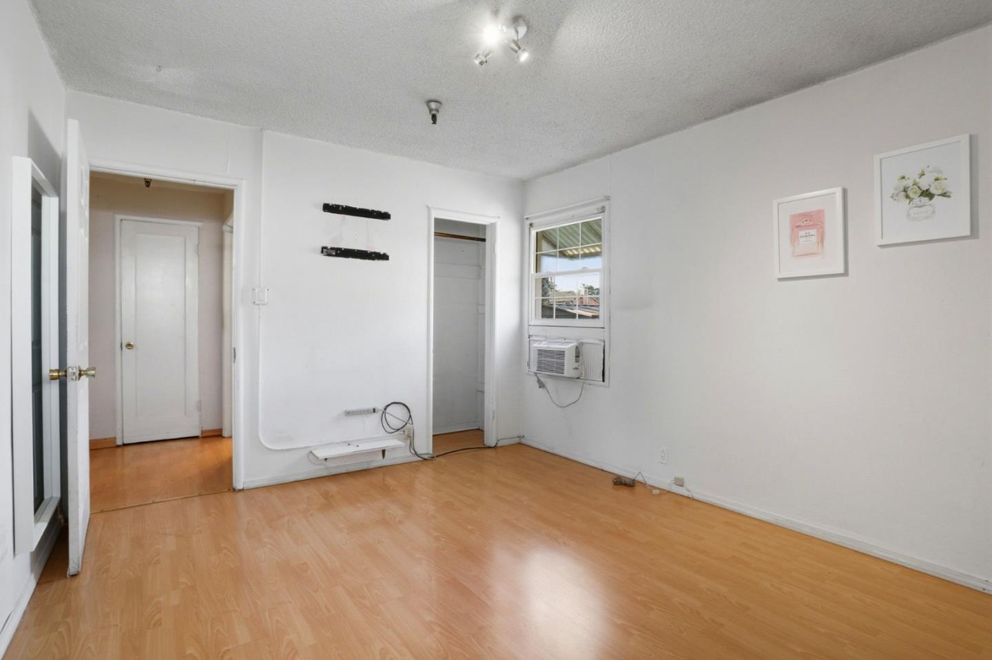 Detail Gallery Image 16 of 26 For 2935 Mckee Rd, San Jose,  CA 95127 - 3 Beds | 1 Baths