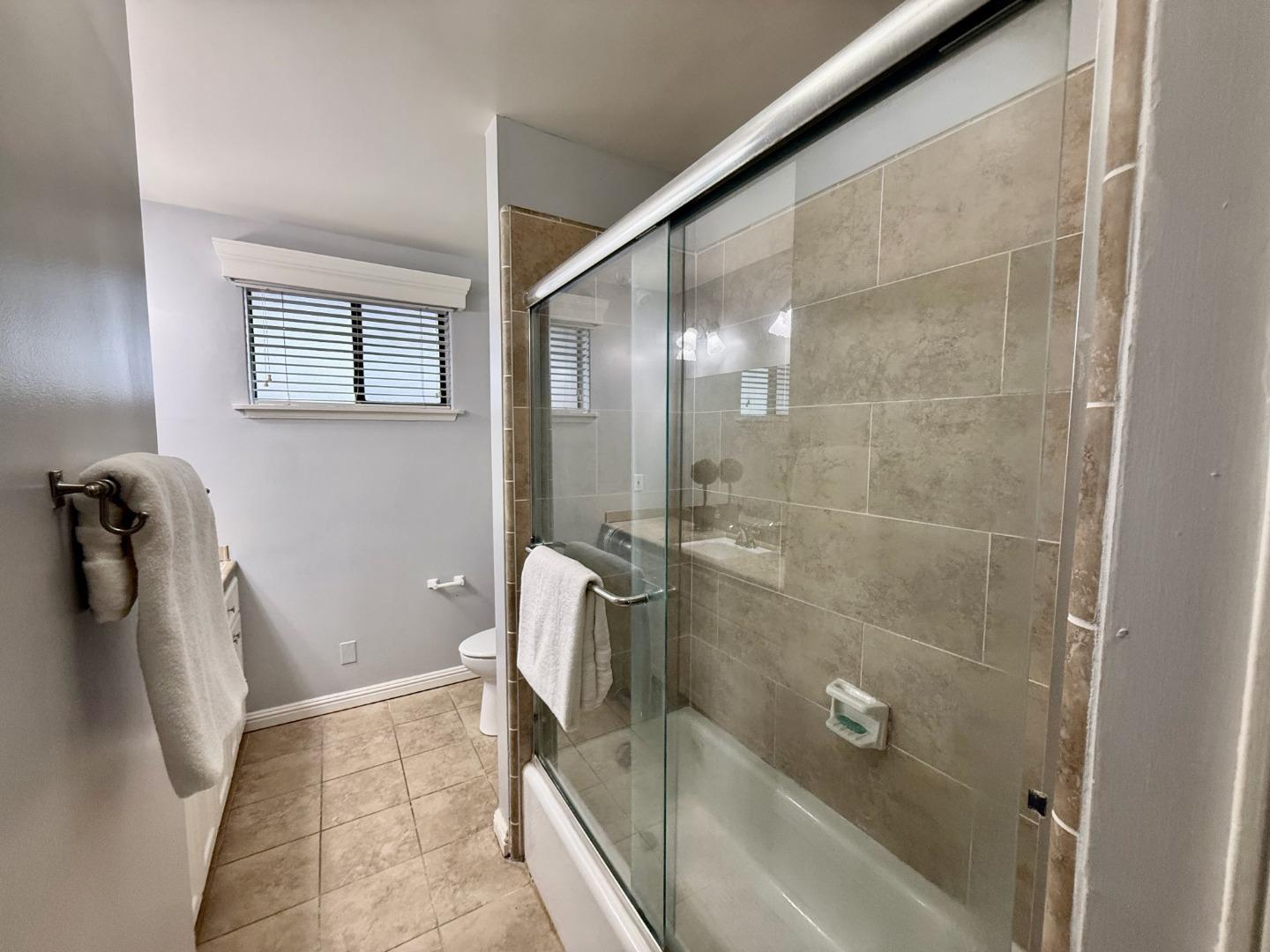 Detail Gallery Image 14 of 34 For 1462 Hervey Lane, San Jose,  CA 95125 - 2 Beds | 2 Baths