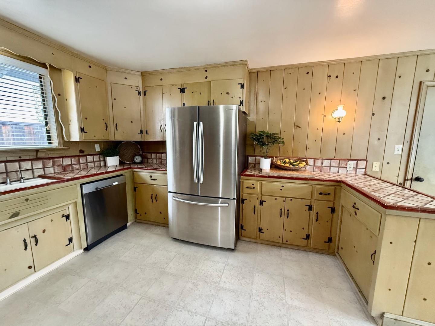 Detail Gallery Image 7 of 34 For 1462 Hervey Lane, San Jose,  CA 95125 - 2 Beds | 2 Baths