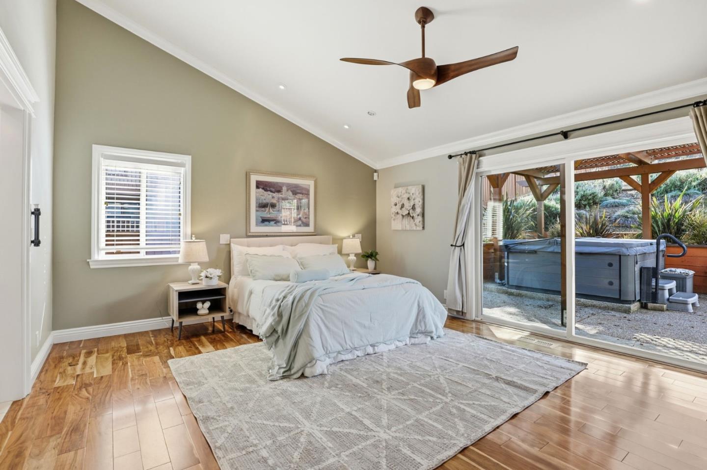 Detail Gallery Image 24 of 64 For 15990 Jackson Oaks Dr, Morgan Hill,  CA 95037 - 4 Beds | 2/1 Baths