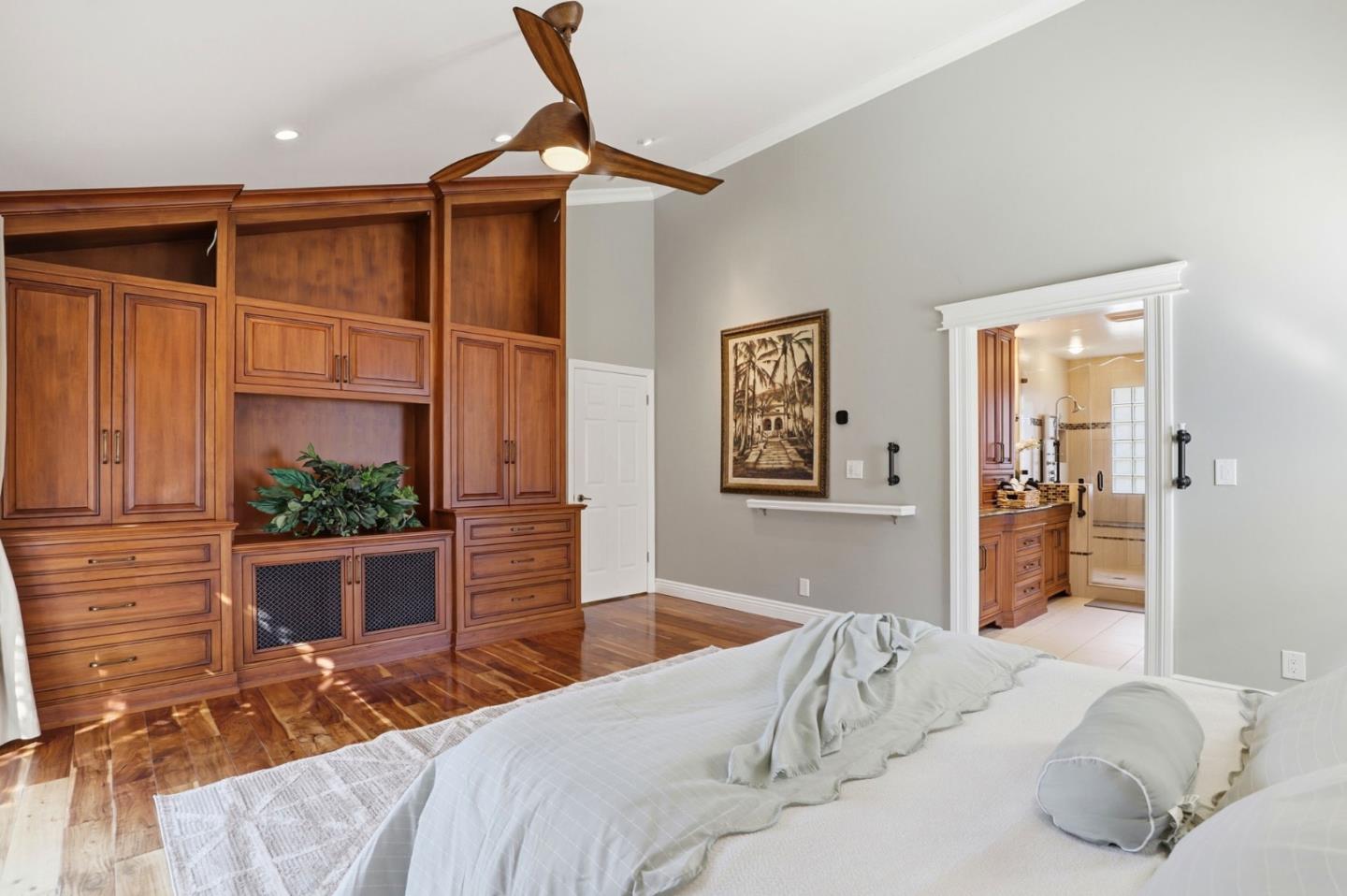 Detail Gallery Image 27 of 64 For 15990 Jackson Oaks Dr, Morgan Hill,  CA 95037 - 4 Beds | 2/1 Baths