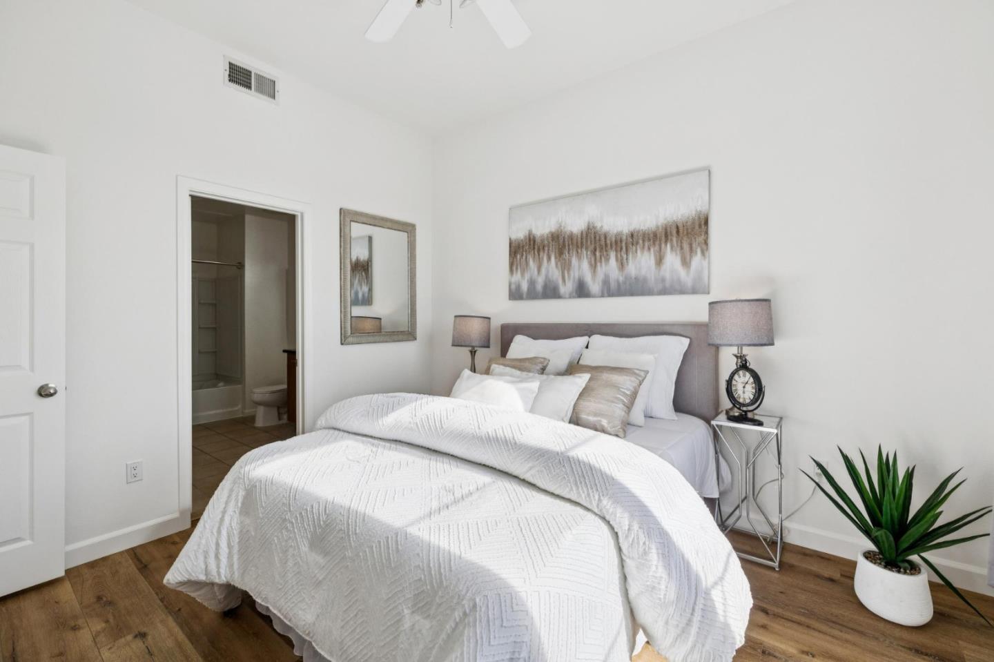 Detail Gallery Image 12 of 45 For 1060 S 3rd St #311,  San Jose,  CA 95112 - 1 Beds | 1 Baths