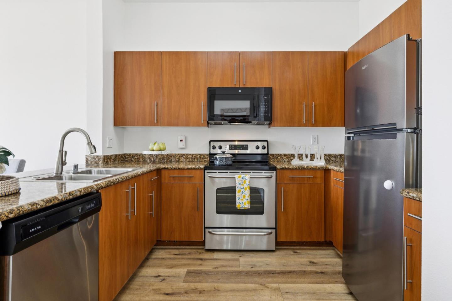 Detail Gallery Image 8 of 45 For 1060 S 3rd St #311,  San Jose,  CA 95112 - 1 Beds | 1 Baths