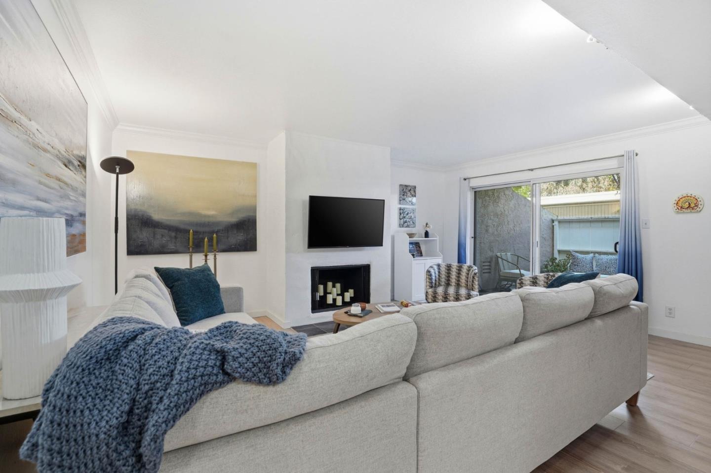 Detail Gallery Image 14 of 37 For 675 Sharon Park Dr #144,  Menlo Park,  CA 94025 - 2 Beds | 2 Baths