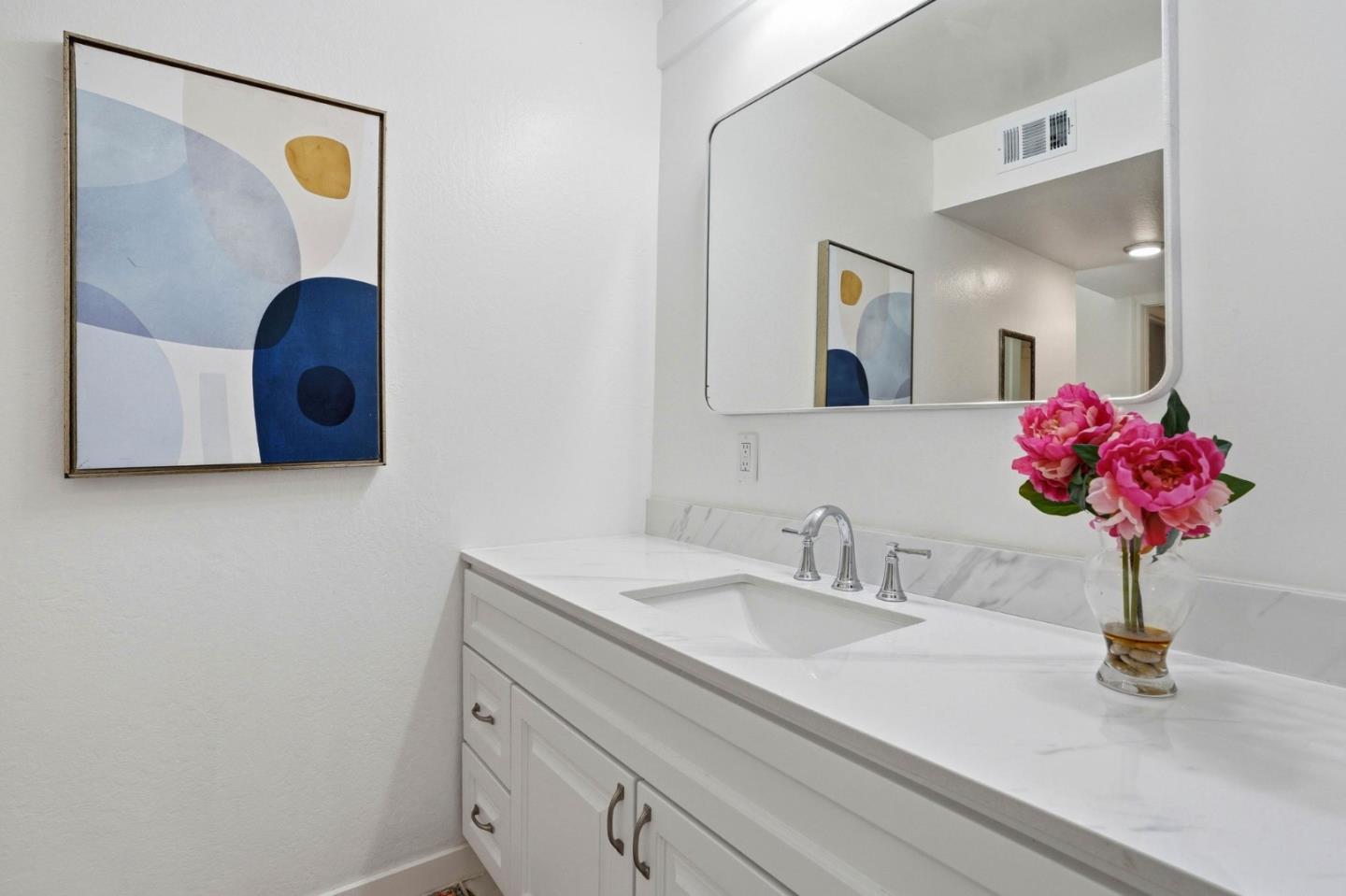 Detail Gallery Image 19 of 37 For 675 Sharon Park Dr #144,  Menlo Park,  CA 94025 - 2 Beds | 2 Baths