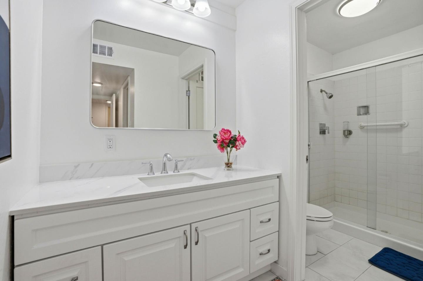 Detail Gallery Image 20 of 37 For 675 Sharon Park Dr #144,  Menlo Park,  CA 94025 - 2 Beds | 2 Baths