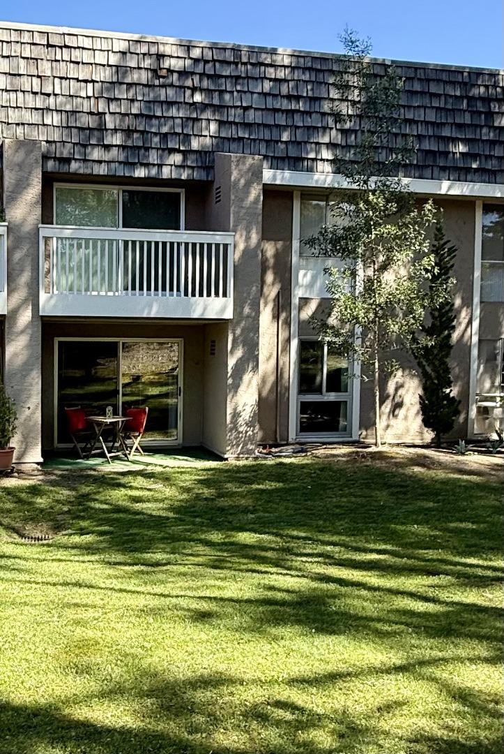 Detail Gallery Image 32 of 37 For 675 Sharon Park Dr #144,  Menlo Park,  CA 94025 - 2 Beds | 2 Baths