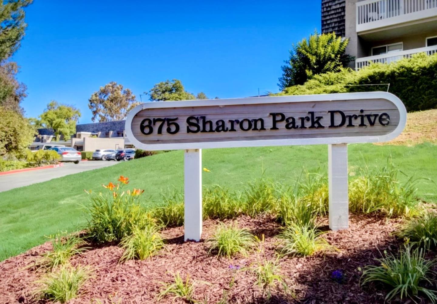 Detail Gallery Image 34 of 37 For 675 Sharon Park Dr #144,  Menlo Park,  CA 94025 - 2 Beds | 2 Baths