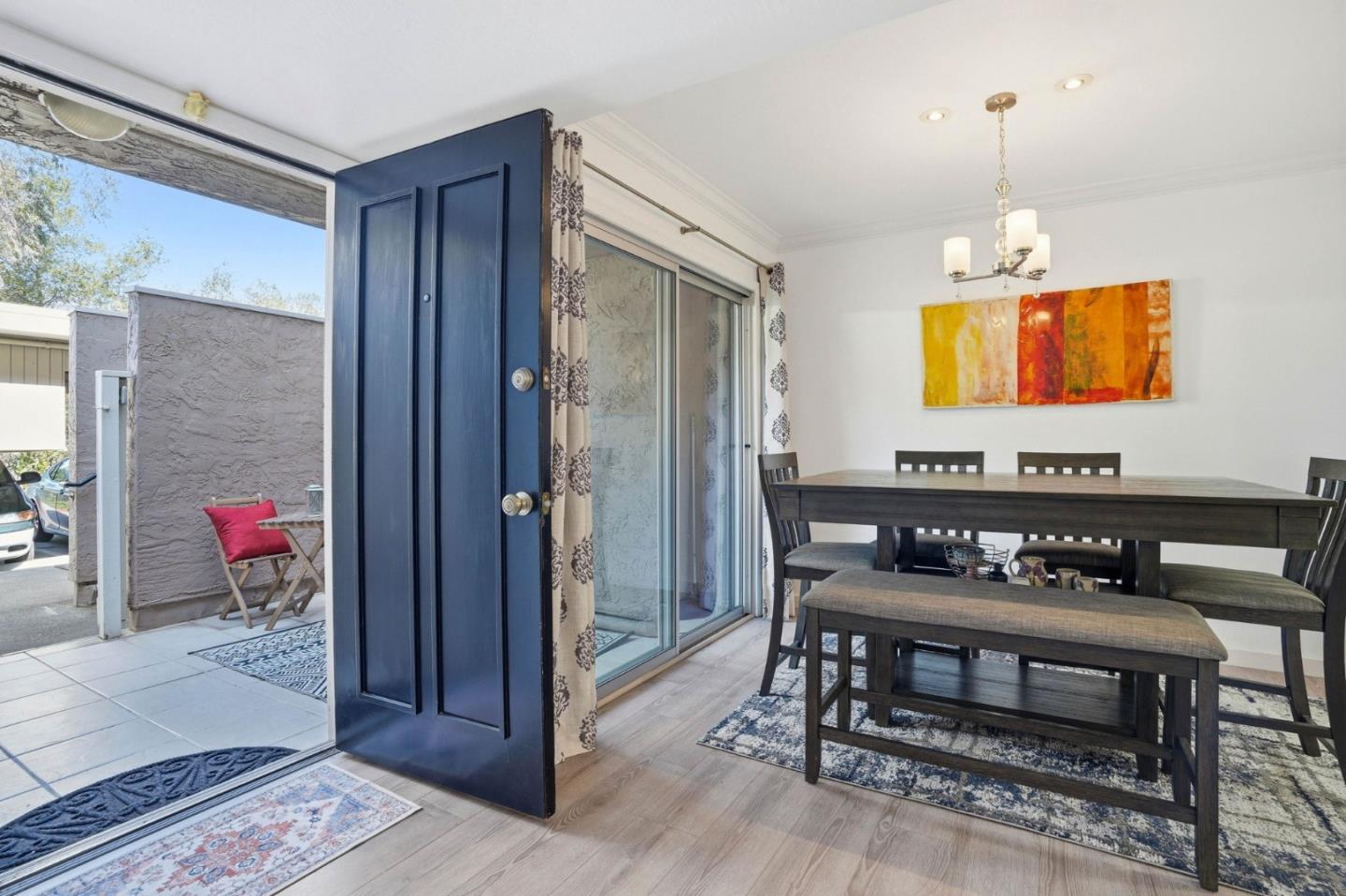 Detail Gallery Image 5 of 37 For 675 Sharon Park Dr #144,  Menlo Park,  CA 94025 - 2 Beds | 2 Baths