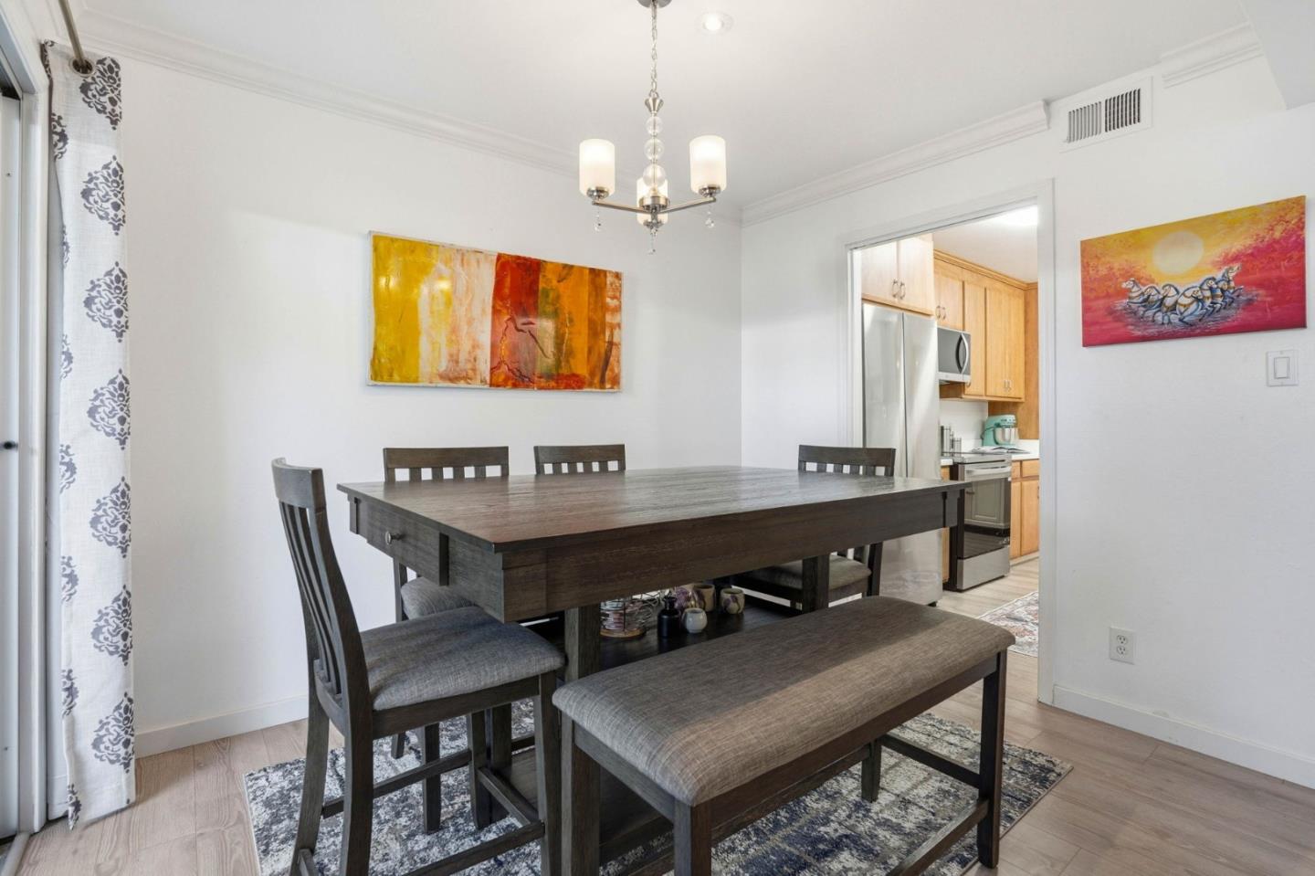 Detail Gallery Image 9 of 37 For 675 Sharon Park Dr #144,  Menlo Park,  CA 94025 - 2 Beds | 2 Baths