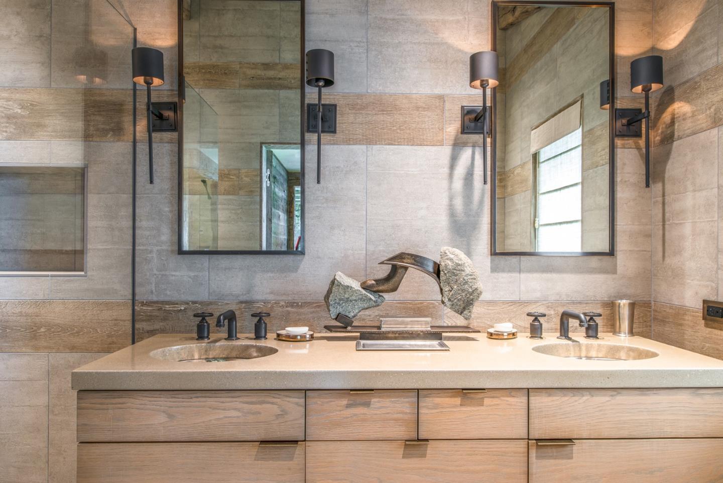 Detail Gallery Image 12 of 100 For 157, 163 Spindrift Rd, Carmel,  CA 93923 - 13 Beds | 13/4 Baths