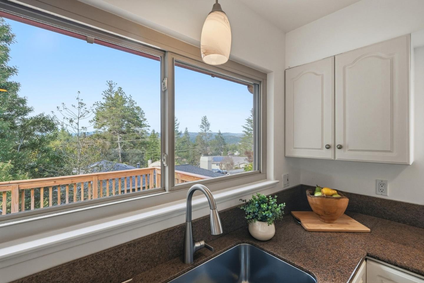 Detail Gallery Image 10 of 44 For 1120 Whispering Pines Dr, Scotts Valley,  CA 95066 - 4 Beds | 3/1 Baths