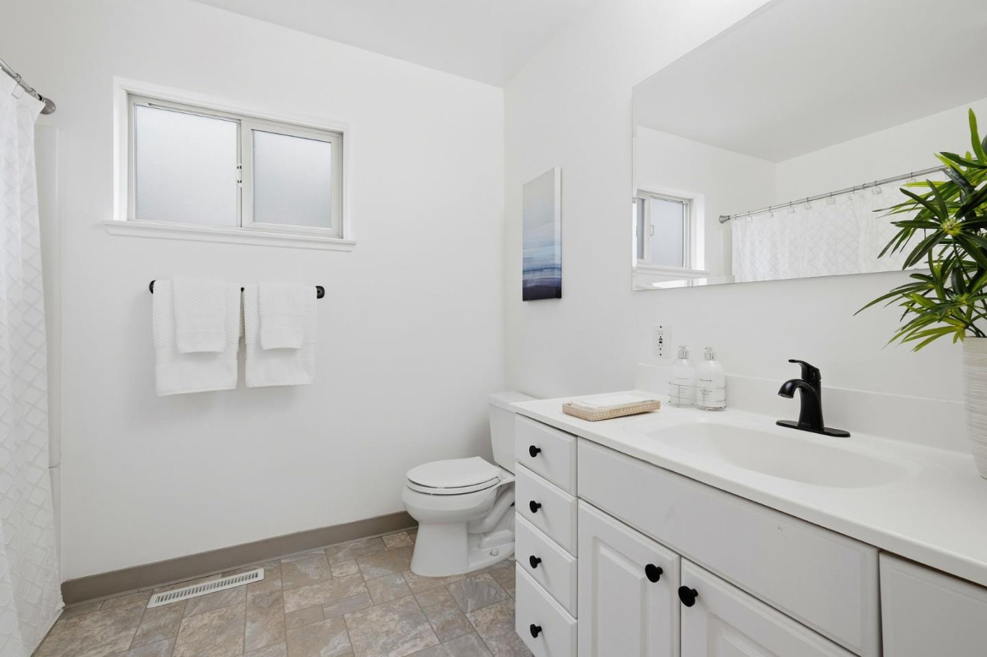 Detail Gallery Image 19 of 44 For 1120 Whispering Pines Dr, Scotts Valley,  CA 95066 - 4 Beds | 3/1 Baths