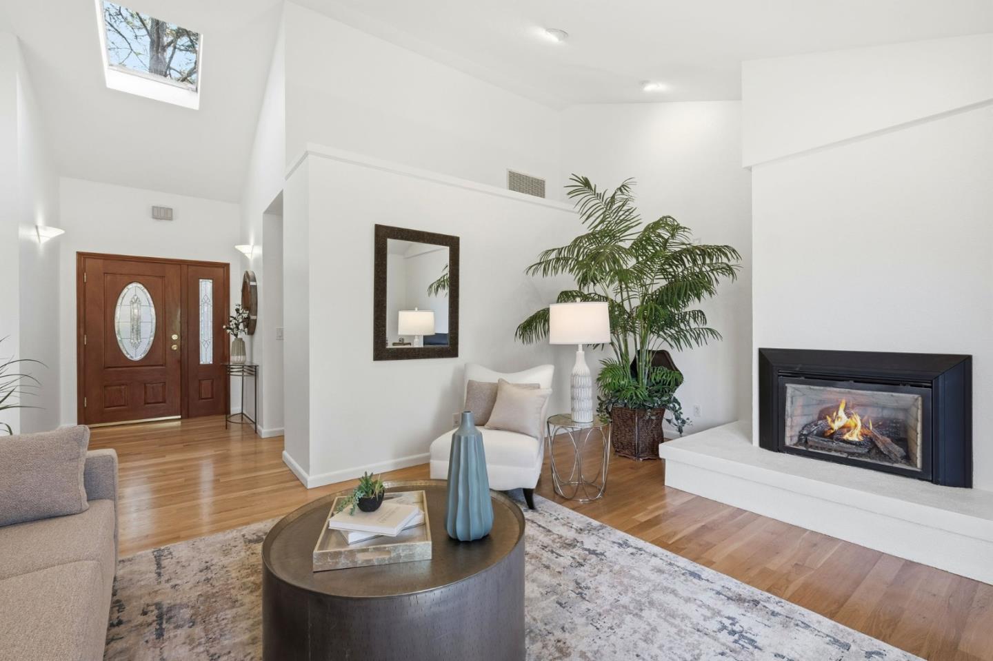 Detail Gallery Image 3 of 44 For 1120 Whispering Pines Dr, Scotts Valley,  CA 95066 - 4 Beds | 3/1 Baths