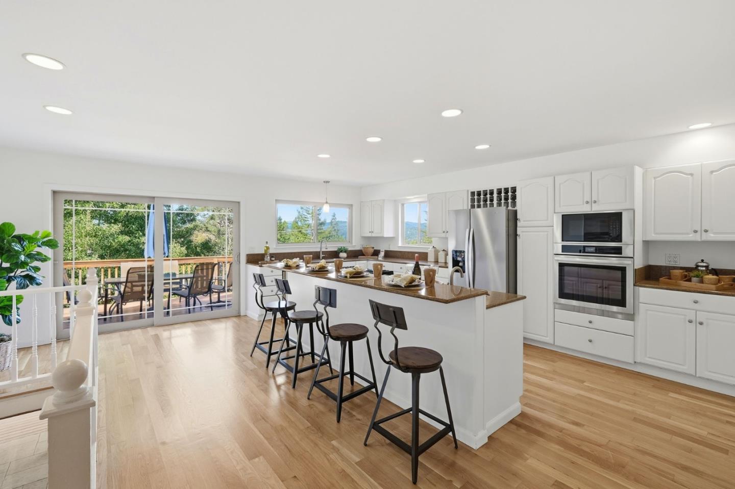 Detail Gallery Image 6 of 44 For 1120 Whispering Pines Dr, Scotts Valley,  CA 95066 - 4 Beds | 3/1 Baths