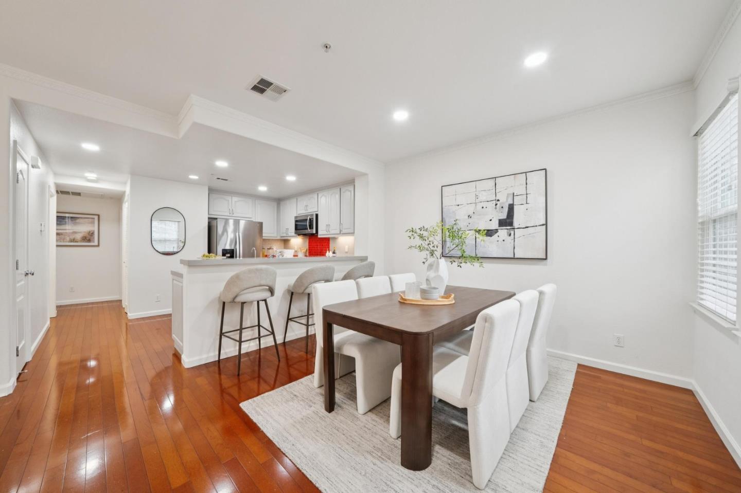 Detail Gallery Image 11 of 36 For 2117 Lindsey Ct, San Jose,  CA 95125 - 2 Beds | 2 Baths