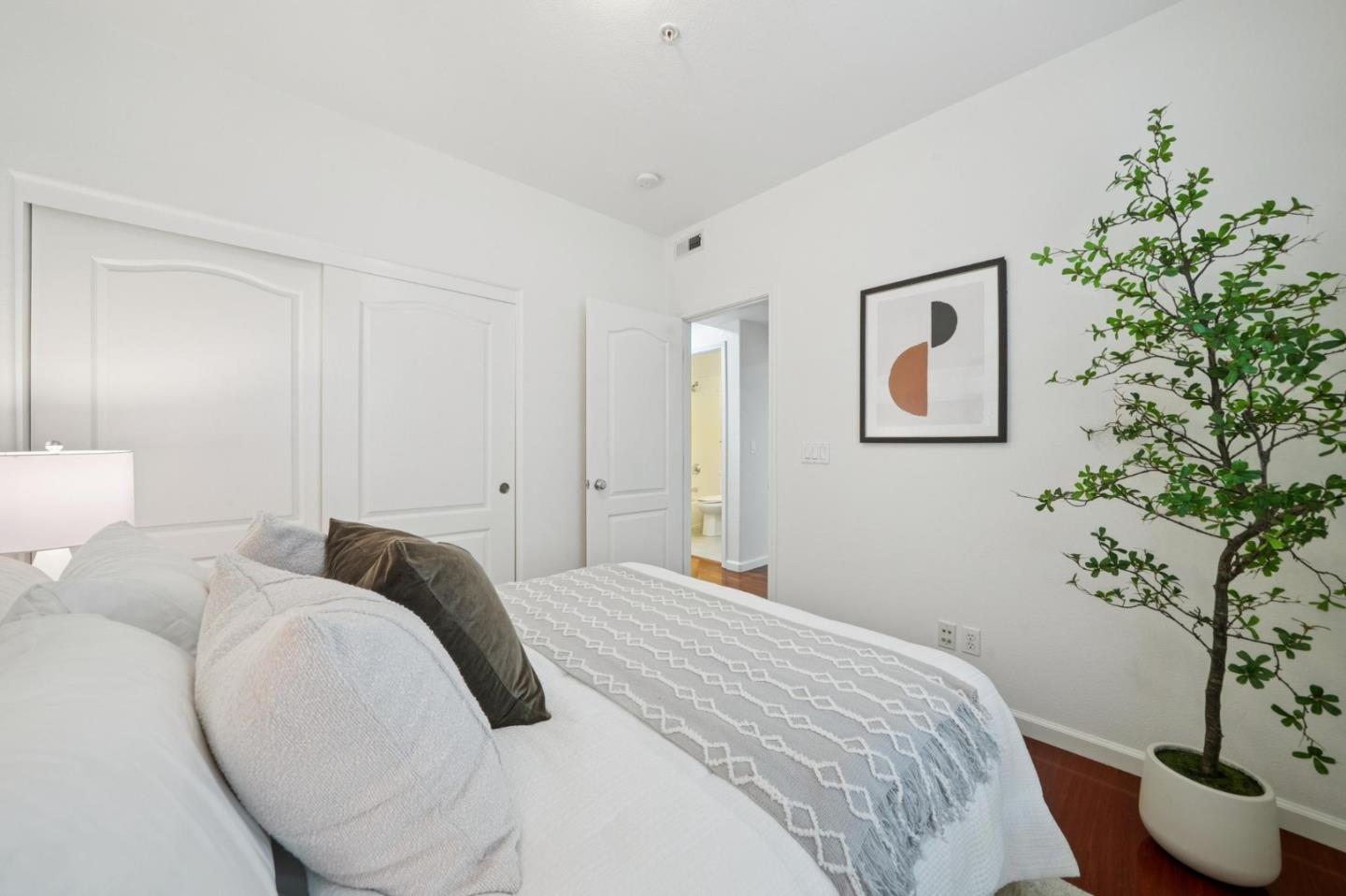 Detail Gallery Image 26 of 36 For 2117 Lindsey Ct, San Jose,  CA 95125 - 2 Beds | 2 Baths