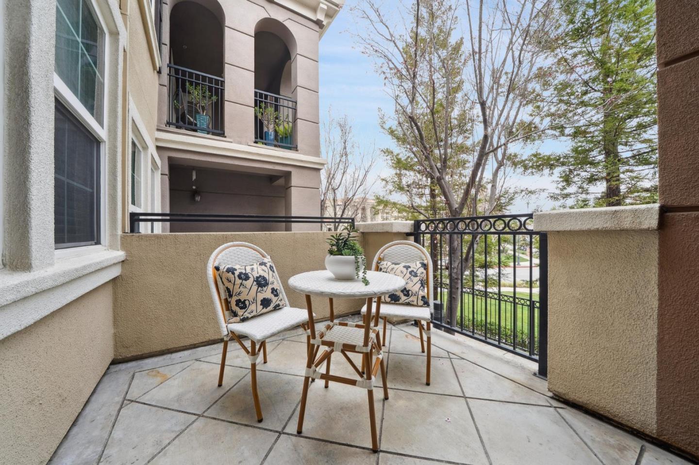 Detail Gallery Image 6 of 36 For 2117 Lindsey Ct, San Jose,  CA 95125 - 2 Beds | 2 Baths