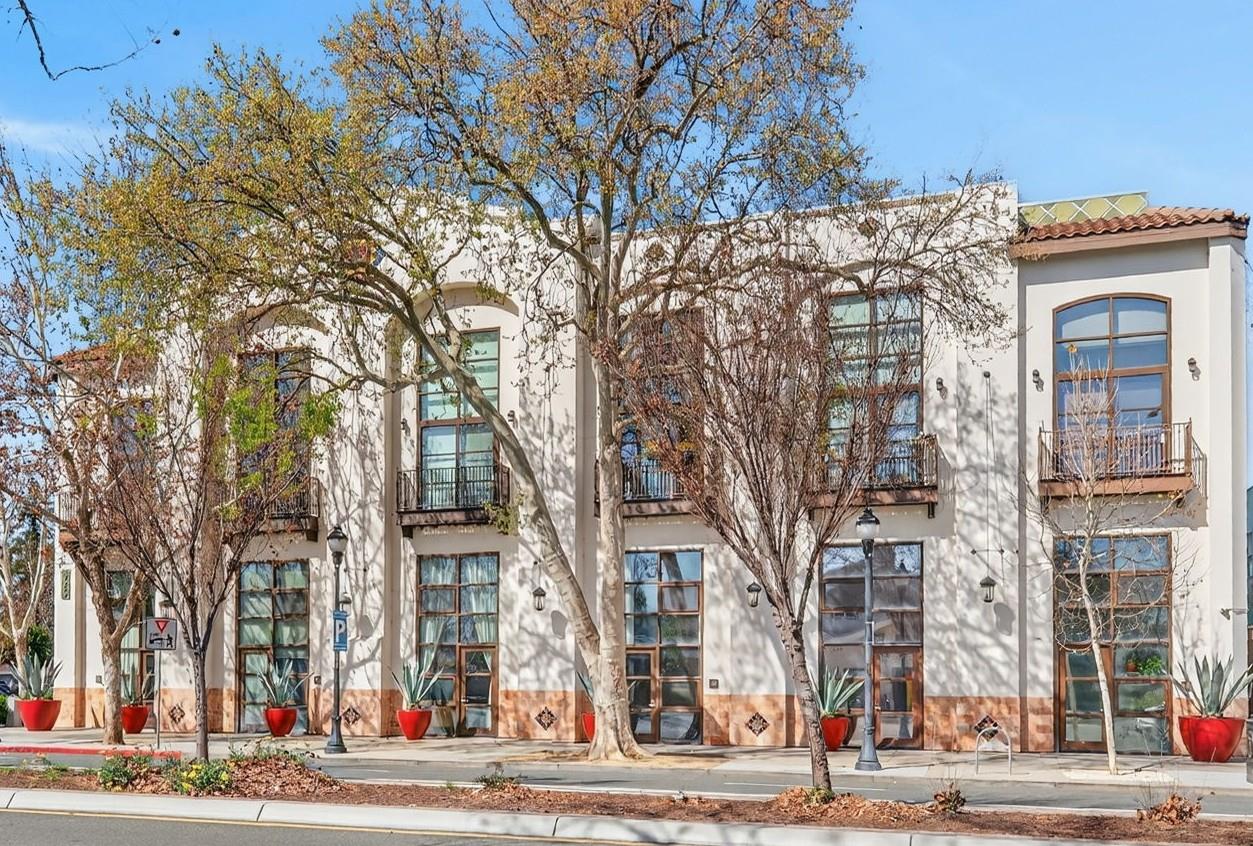 Detail Gallery Image 2 of 44 For 925 the Alameda #315,  San Jose,  CA 95126 - 1 Beds | 1/1 Baths