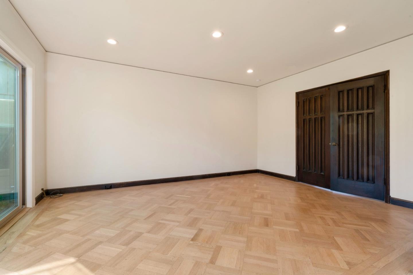 Detail Gallery Image 12 of 45 For 611 Hillcrest Blvd, Millbrae,  CA 94030 - 3 Beds | 2/1 Baths