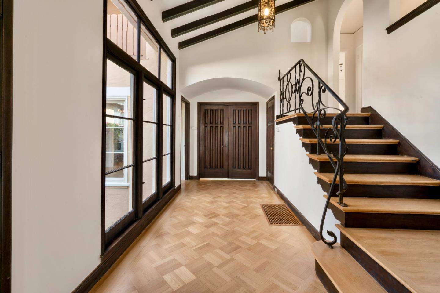 Detail Gallery Image 18 of 45 For 611 Hillcrest Blvd, Millbrae,  CA 94030 - 3 Beds | 2/1 Baths