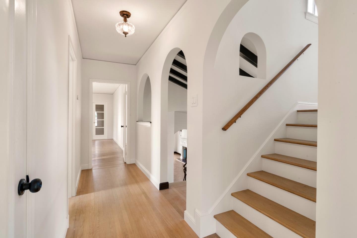 Detail Gallery Image 27 of 45 For 611 Hillcrest Blvd, Millbrae,  CA 94030 - 3 Beds | 2/1 Baths