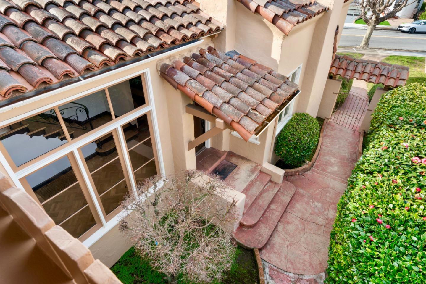 Detail Gallery Image 37 of 45 For 611 Hillcrest Blvd, Millbrae,  CA 94030 - 3 Beds | 2/1 Baths