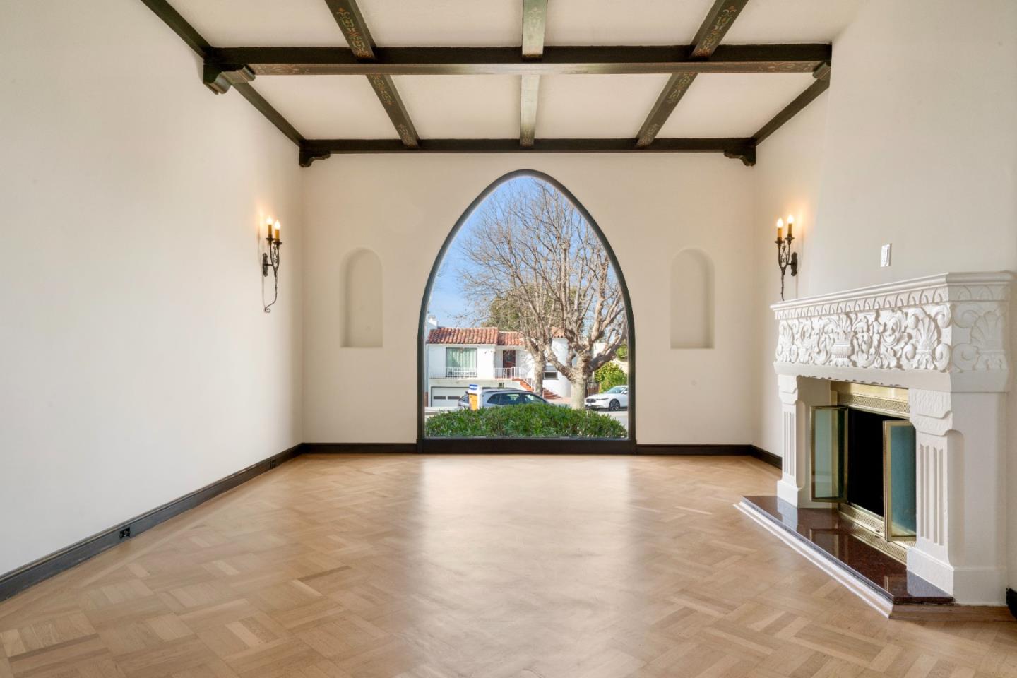 Detail Gallery Image 7 of 45 For 611 Hillcrest Blvd, Millbrae,  CA 94030 - 3 Beds | 2/1 Baths