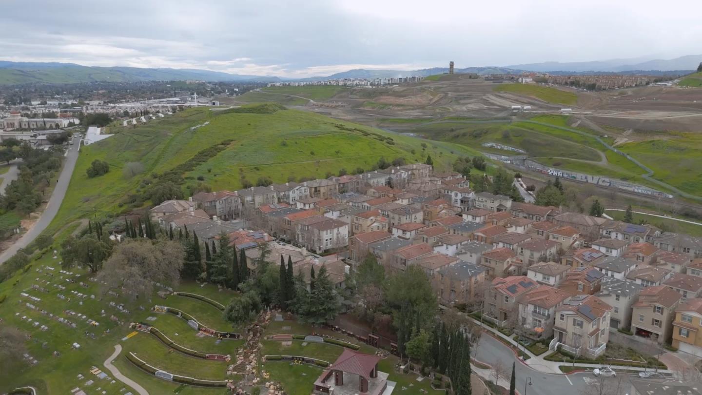 Detail Gallery Image 43 of 46 For 347 Bella Ridge Ter, San Jose,  CA 95125 - 4 Beds | 4 Baths