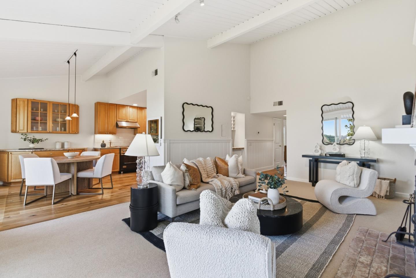 Detail Gallery Image 11 of 45 For 28 Marinero Cir #18,  Belvedere Tiburon,  CA 94920 - 2 Beds | 2 Baths