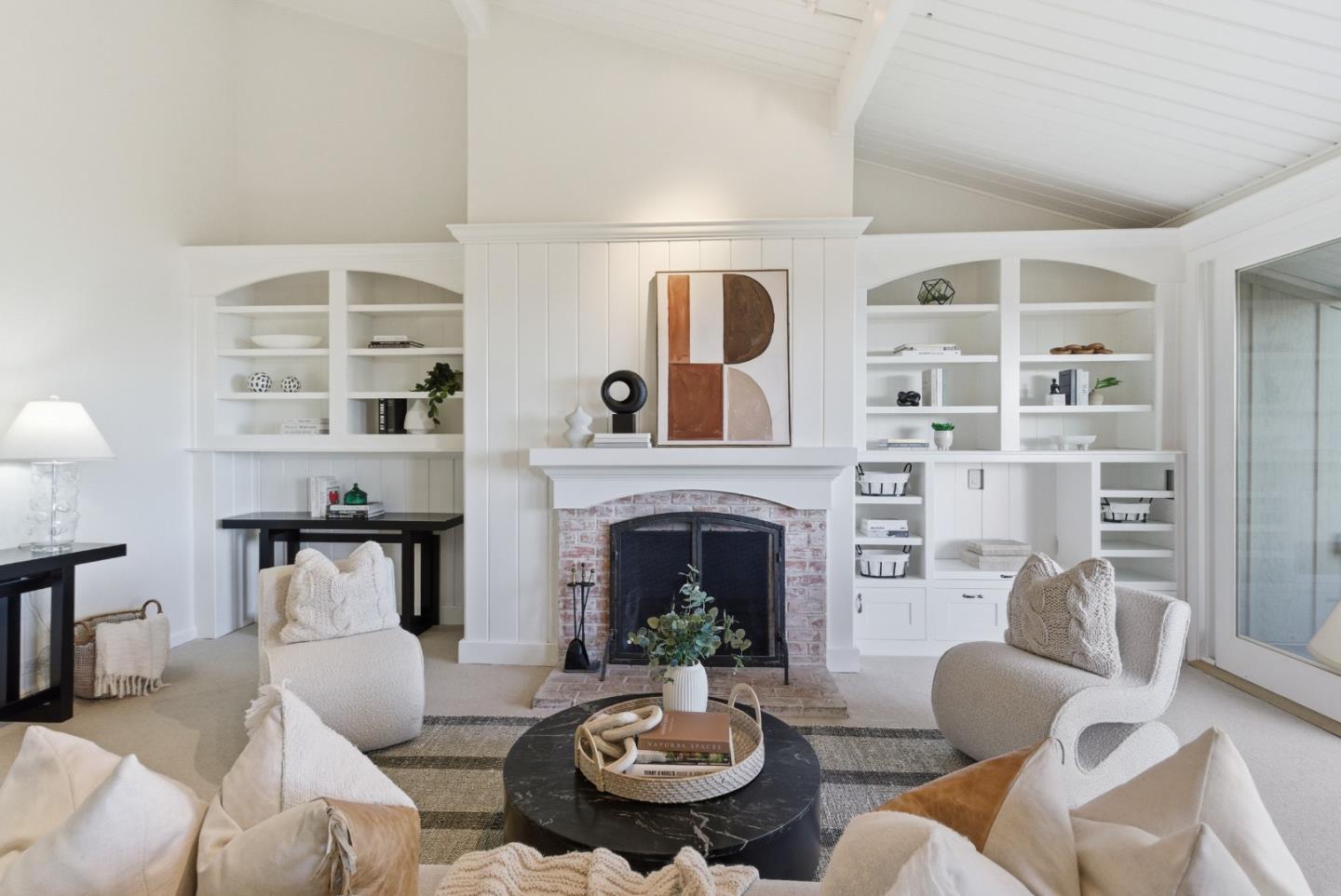 Detail Gallery Image 6 of 45 For 28 Marinero Cir #18,  Belvedere Tiburon,  CA 94920 - 2 Beds | 2 Baths