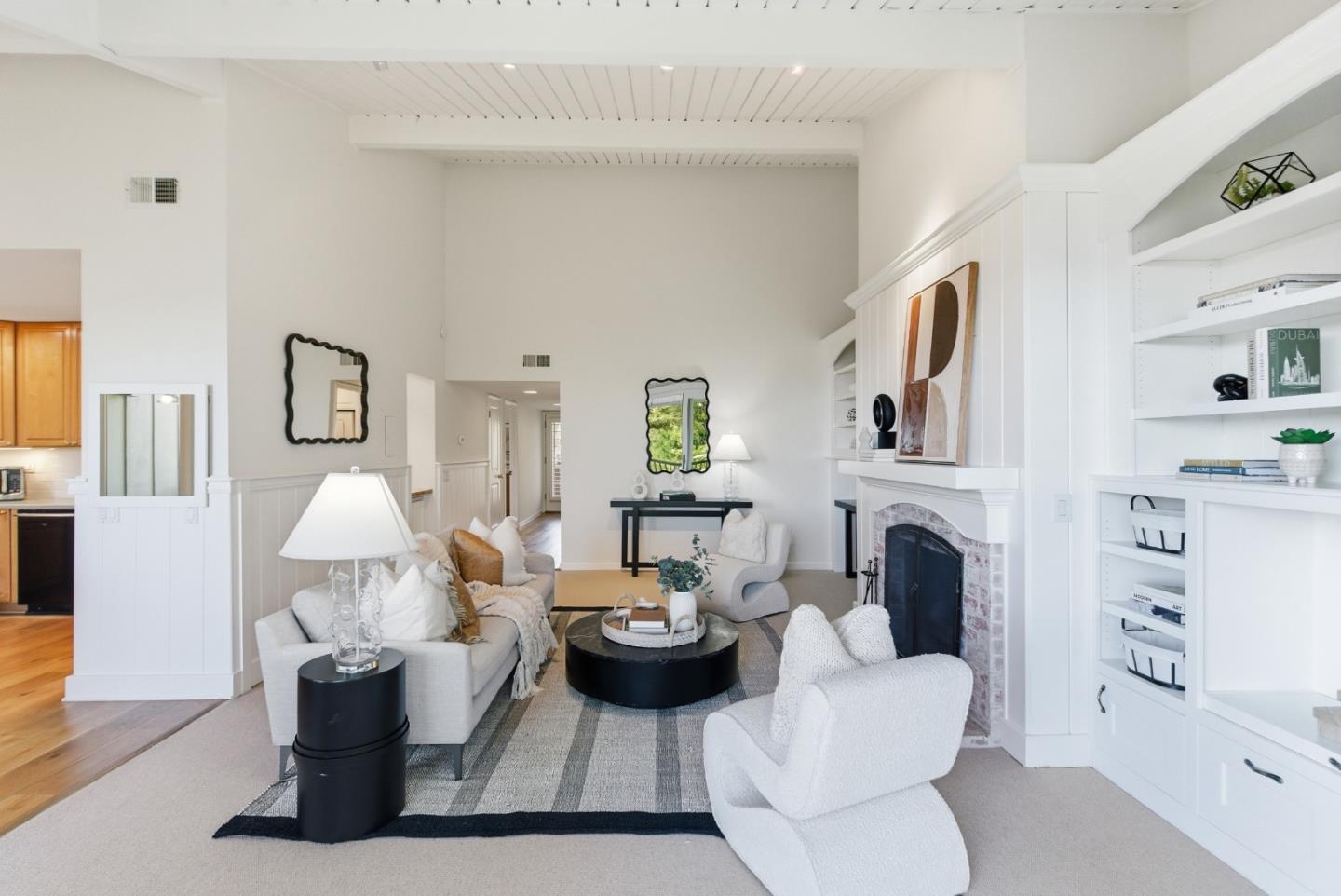 Detail Gallery Image 7 of 45 For 28 Marinero Cir #18,  Belvedere Tiburon,  CA 94920 - 2 Beds | 2 Baths