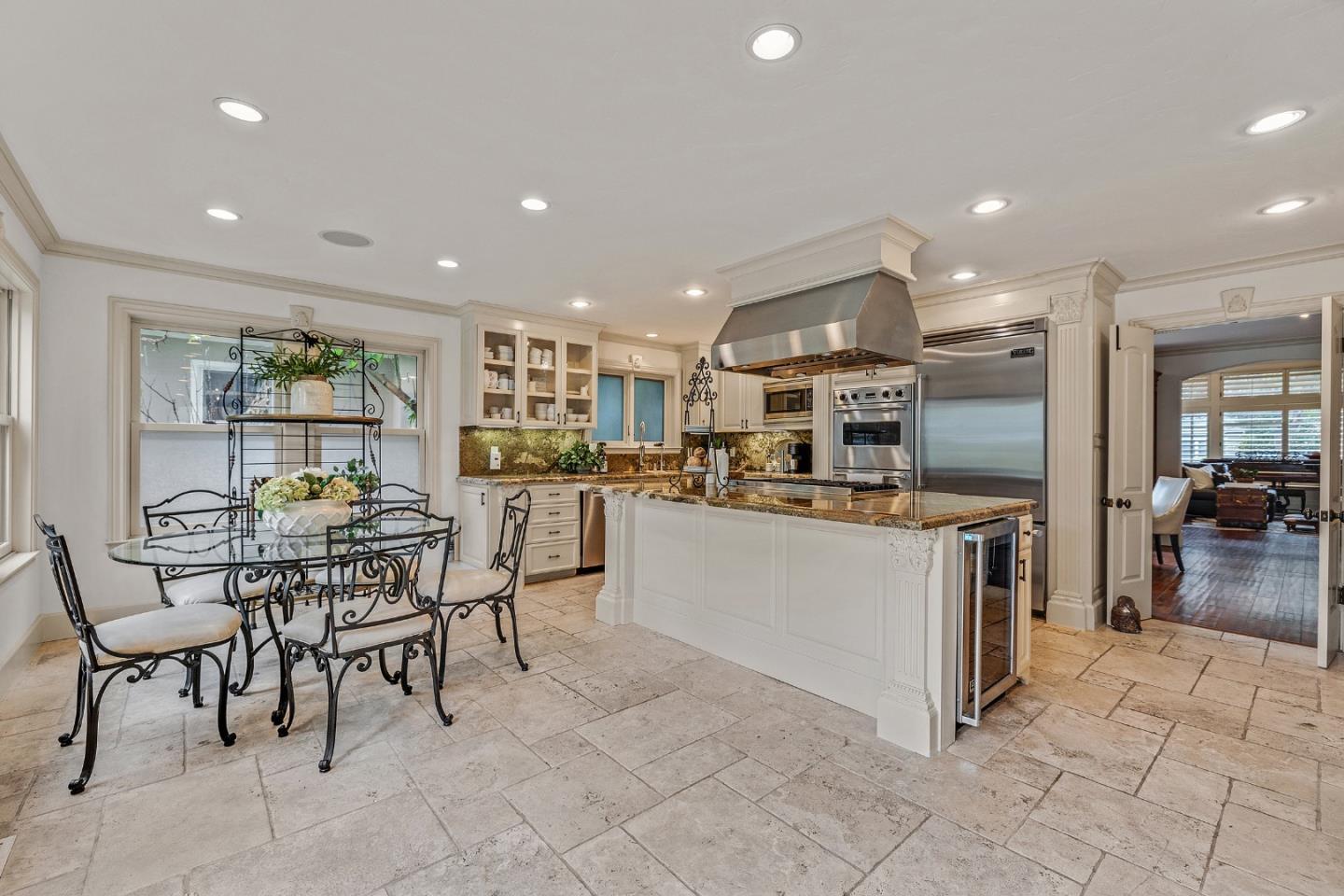 Detail Gallery Image 8 of 68 For 1538 Lincoln Ave, San Jose,  CA 95125 - 4 Beds | 3/1 Baths