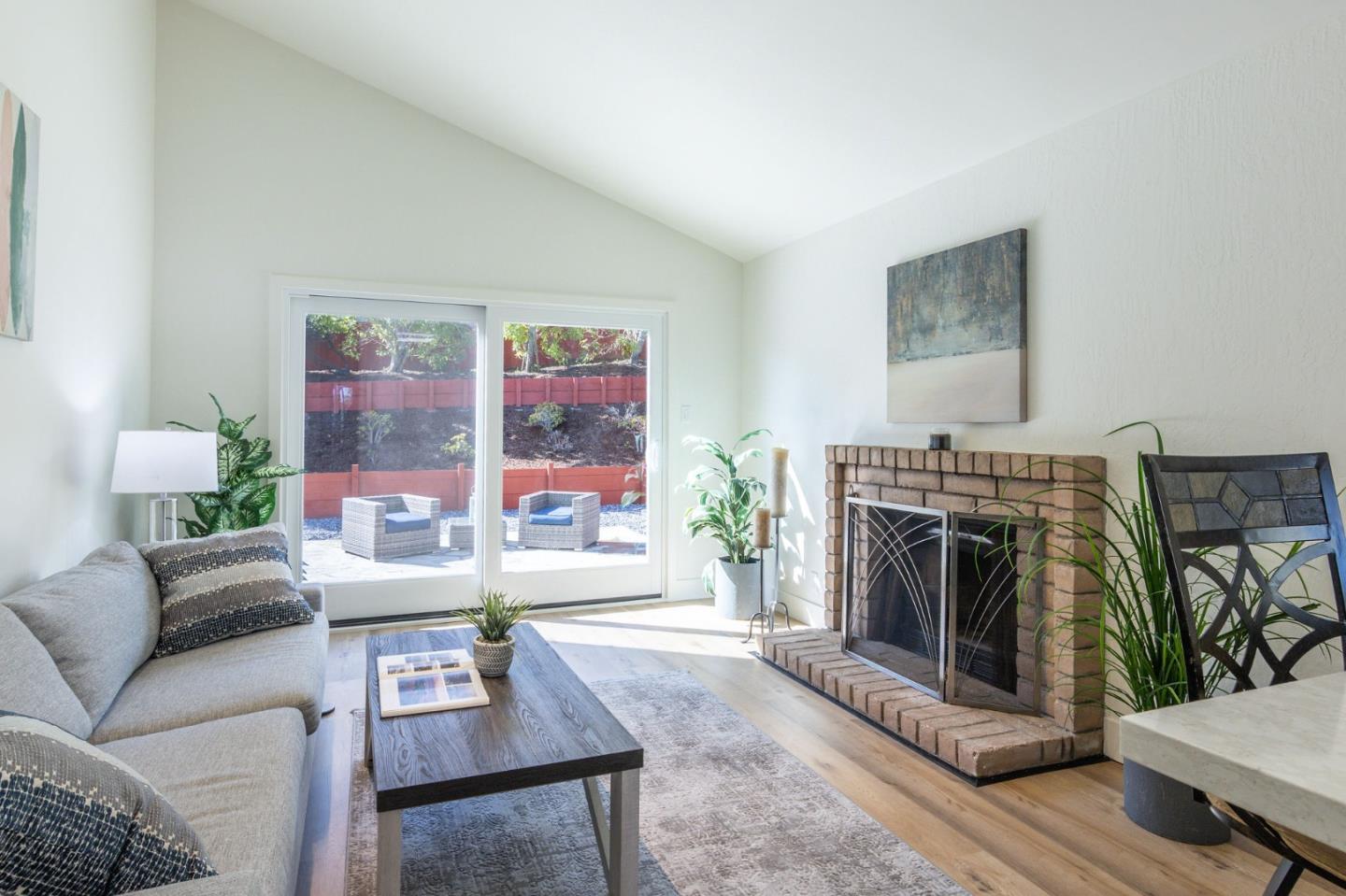 Detail Gallery Image 8 of 42 For 2608 Gellert Ct, South San Francisco,  CA 94080 - 3 Beds | 2 Baths