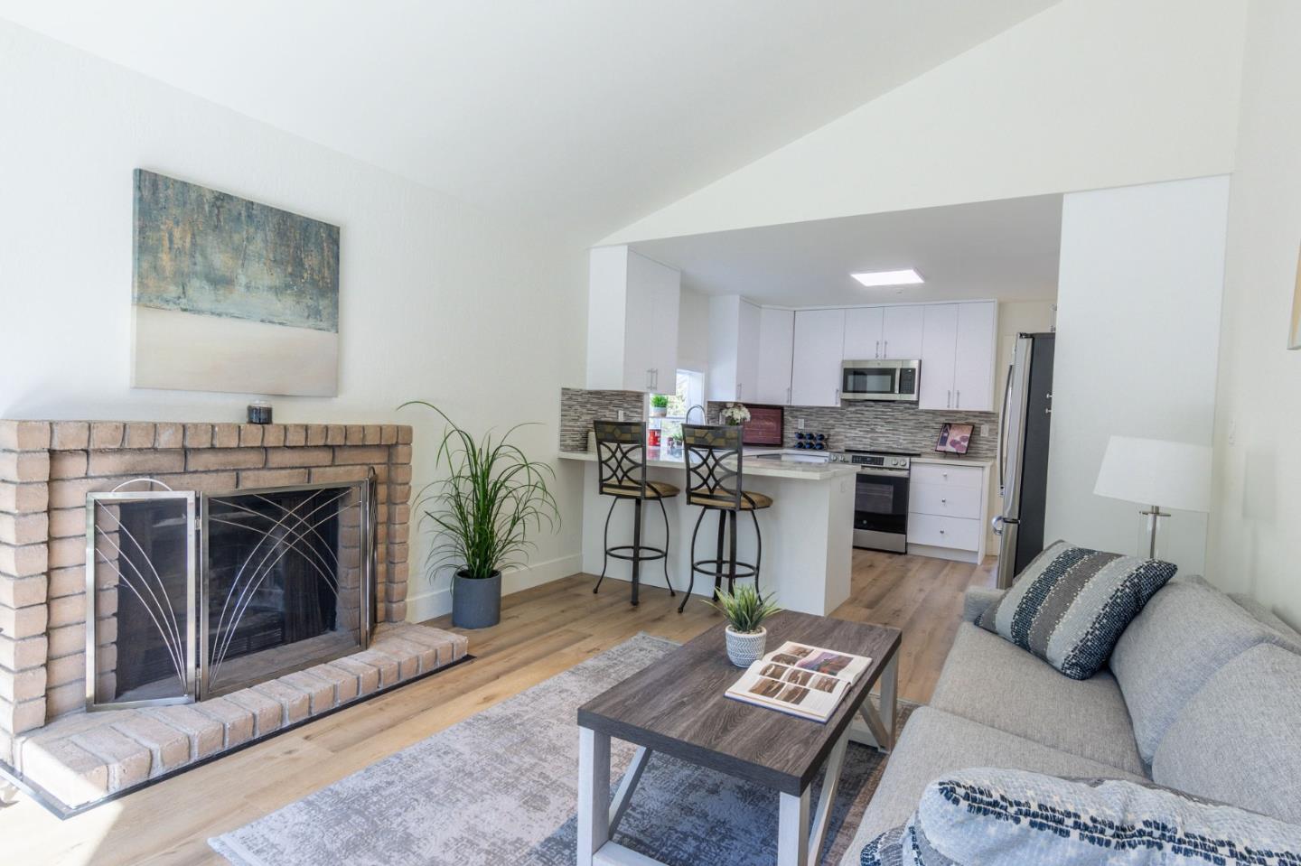 Detail Gallery Image 9 of 42 For 2608 Gellert Ct, South San Francisco,  CA 94080 - 3 Beds | 2 Baths