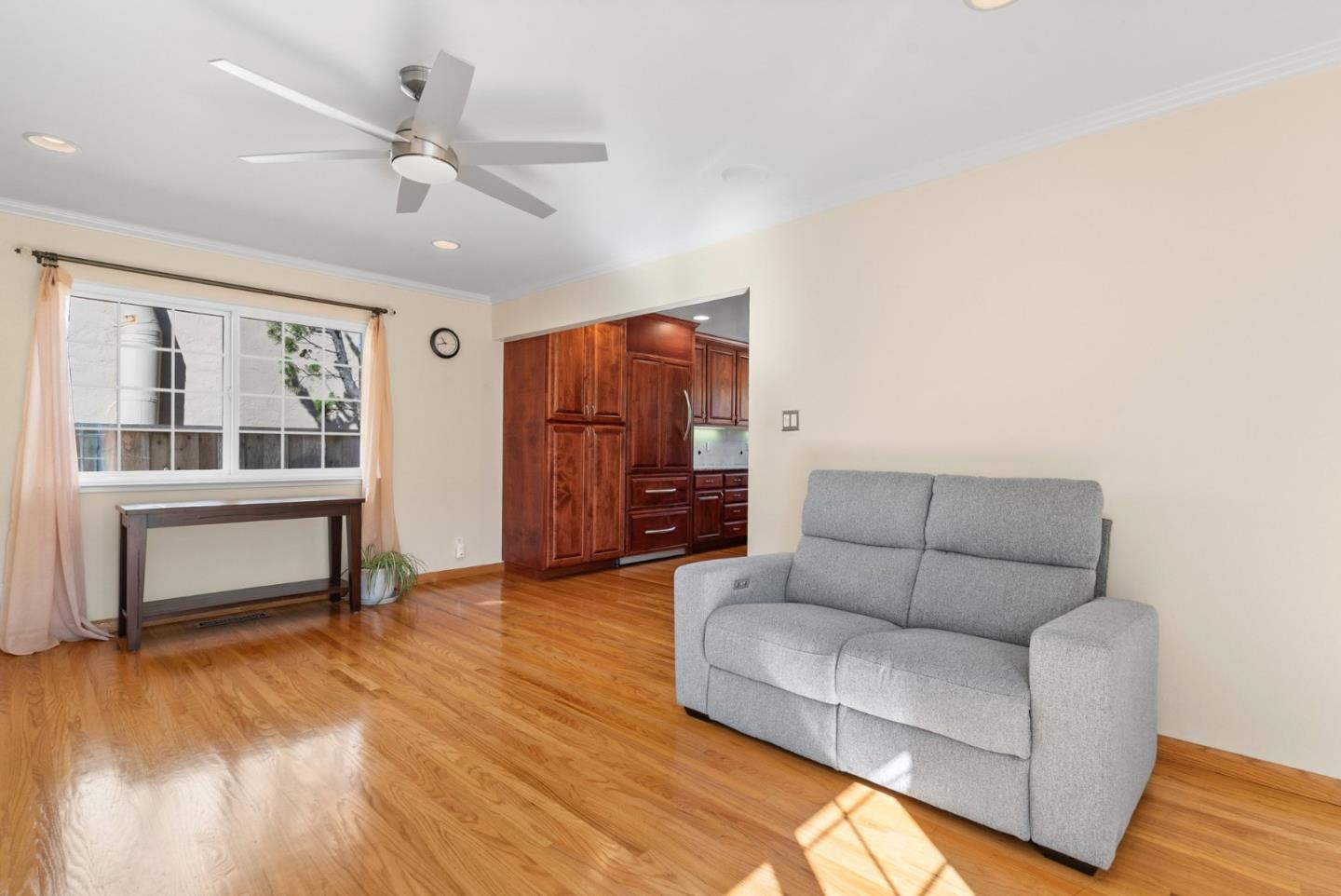 Detail Gallery Image 16 of 41 For 138 Segre Pl, Santa Cruz,  CA 95060 - 4 Beds | 2 Baths