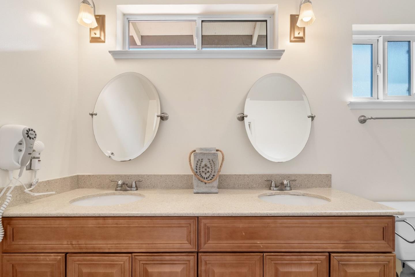 Detail Gallery Image 28 of 41 For 138 Segre Pl, Santa Cruz,  CA 95060 - 4 Beds | 2 Baths