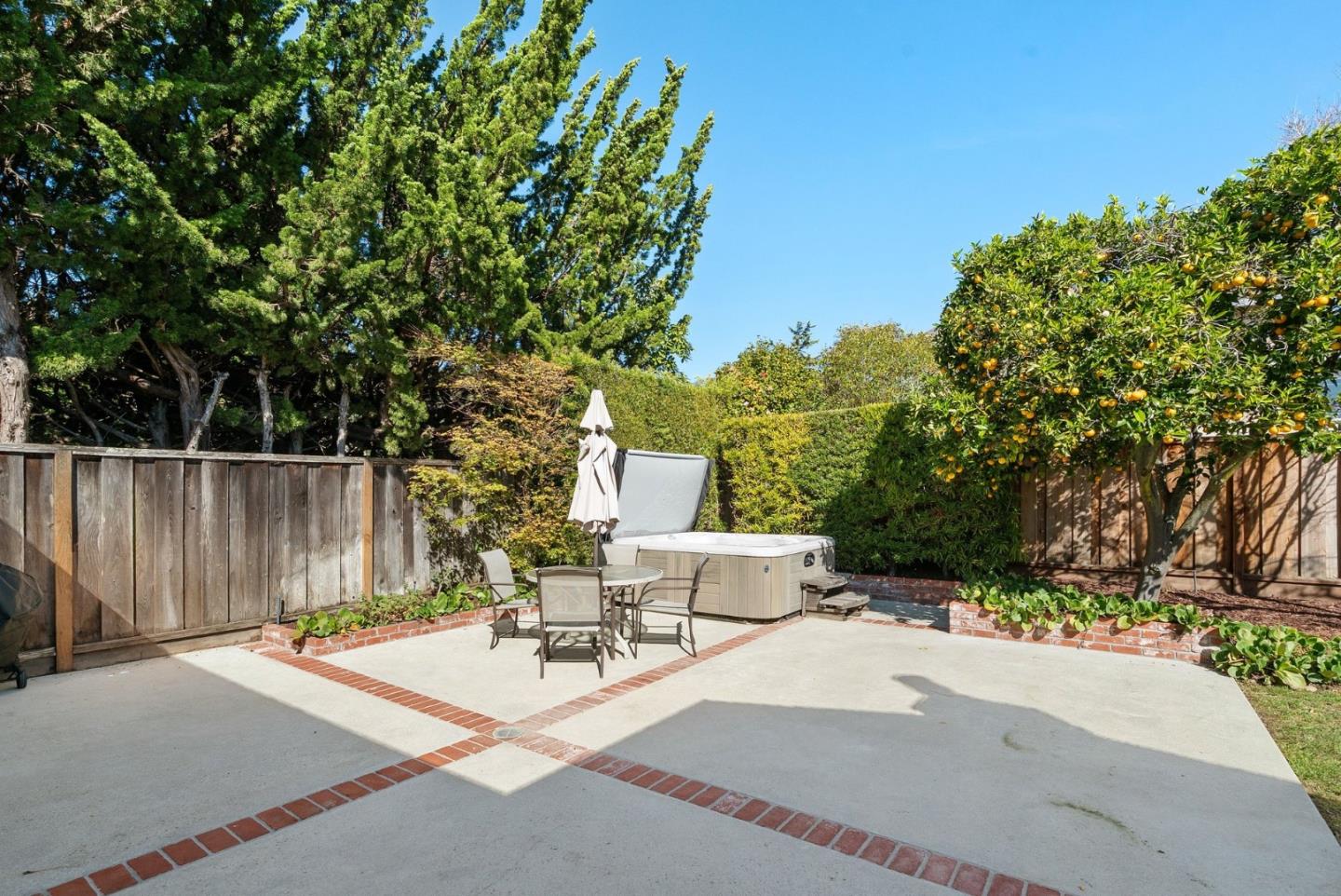 Detail Gallery Image 33 of 41 For 138 Segre Pl, Santa Cruz,  CA 95060 - 4 Beds | 2 Baths