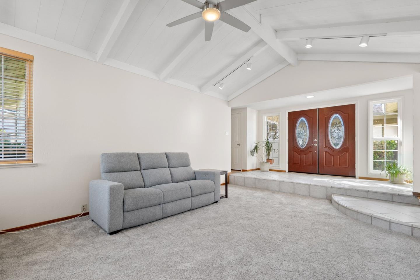 Detail Gallery Image 8 of 41 For 138 Segre Pl, Santa Cruz,  CA 95060 - 4 Beds | 2 Baths