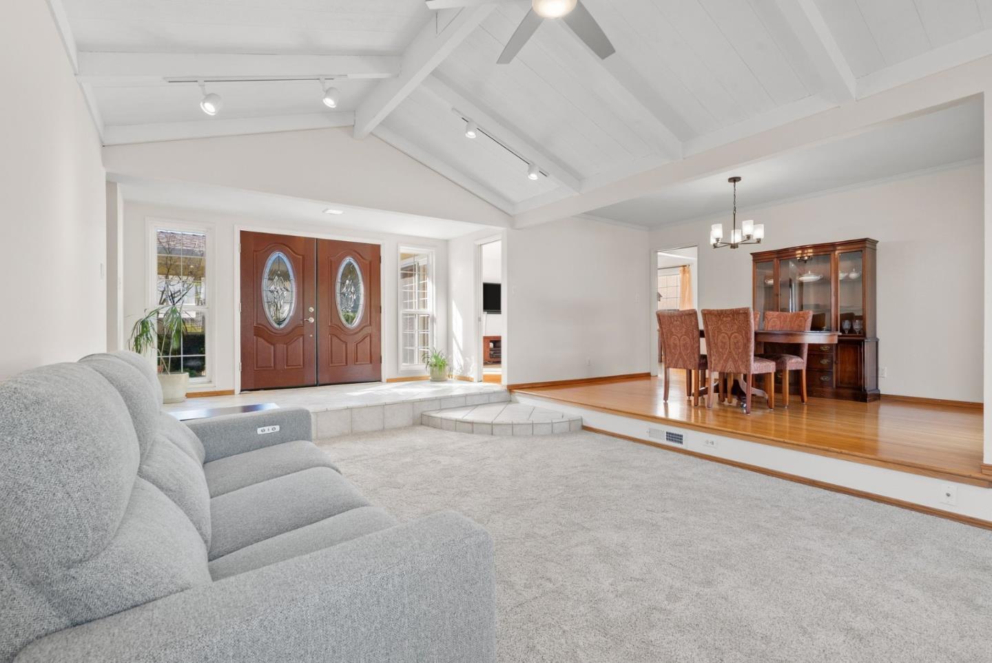 Detail Gallery Image 9 of 41 For 138 Segre Pl, Santa Cruz,  CA 95060 - 4 Beds | 2 Baths