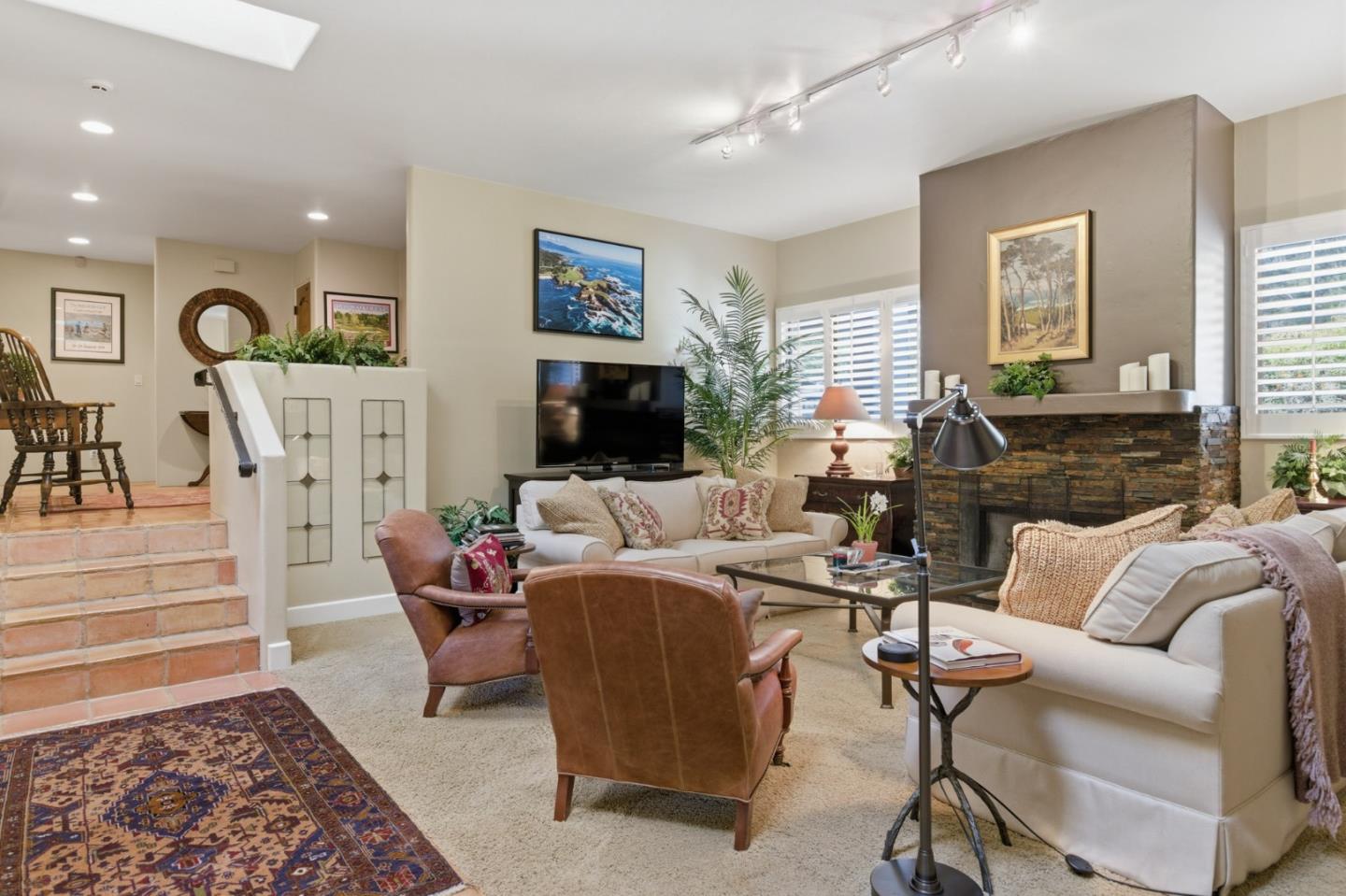Detail Gallery Image 12 of 35 For 1155 Lookout Rd, Pebble Beach,  CA 93953 - 3 Beds | 2 Baths