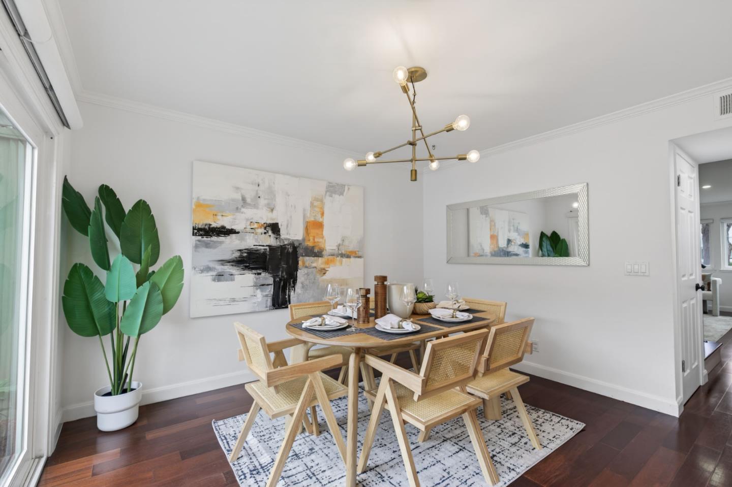 Detail Gallery Image 10 of 47 For 1072 Eagle Ln, Foster City,  CA 94404 - 4 Beds | 2/1 Baths