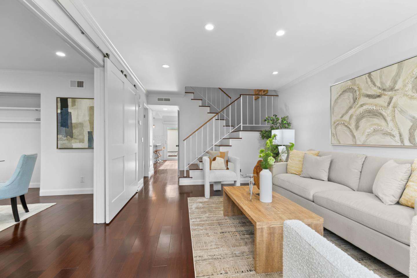 Detail Gallery Image 3 of 47 For 1072 Eagle Ln, Foster City,  CA 94404 - 4 Beds | 2/1 Baths