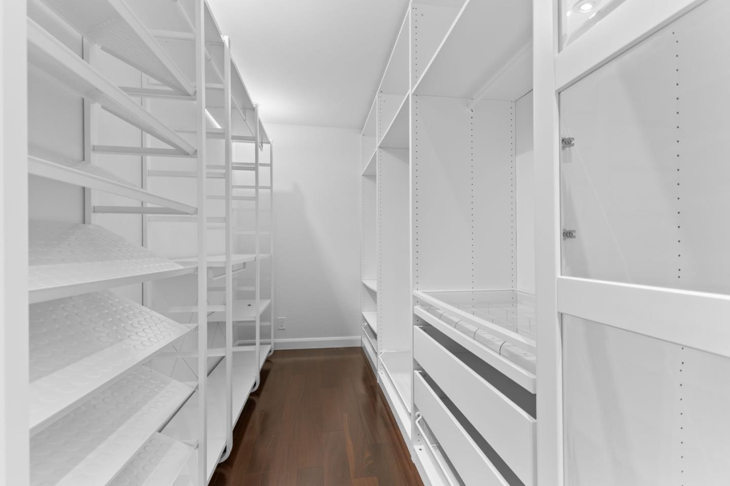 Detail Gallery Image 31 of 47 For 1072 Eagle Ln, Foster City,  CA 94404 - 4 Beds | 2/1 Baths