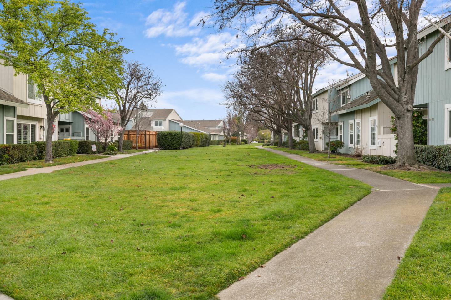 Detail Gallery Image 42 of 47 For 1072 Eagle Ln, Foster City,  CA 94404 - 4 Beds | 2/1 Baths