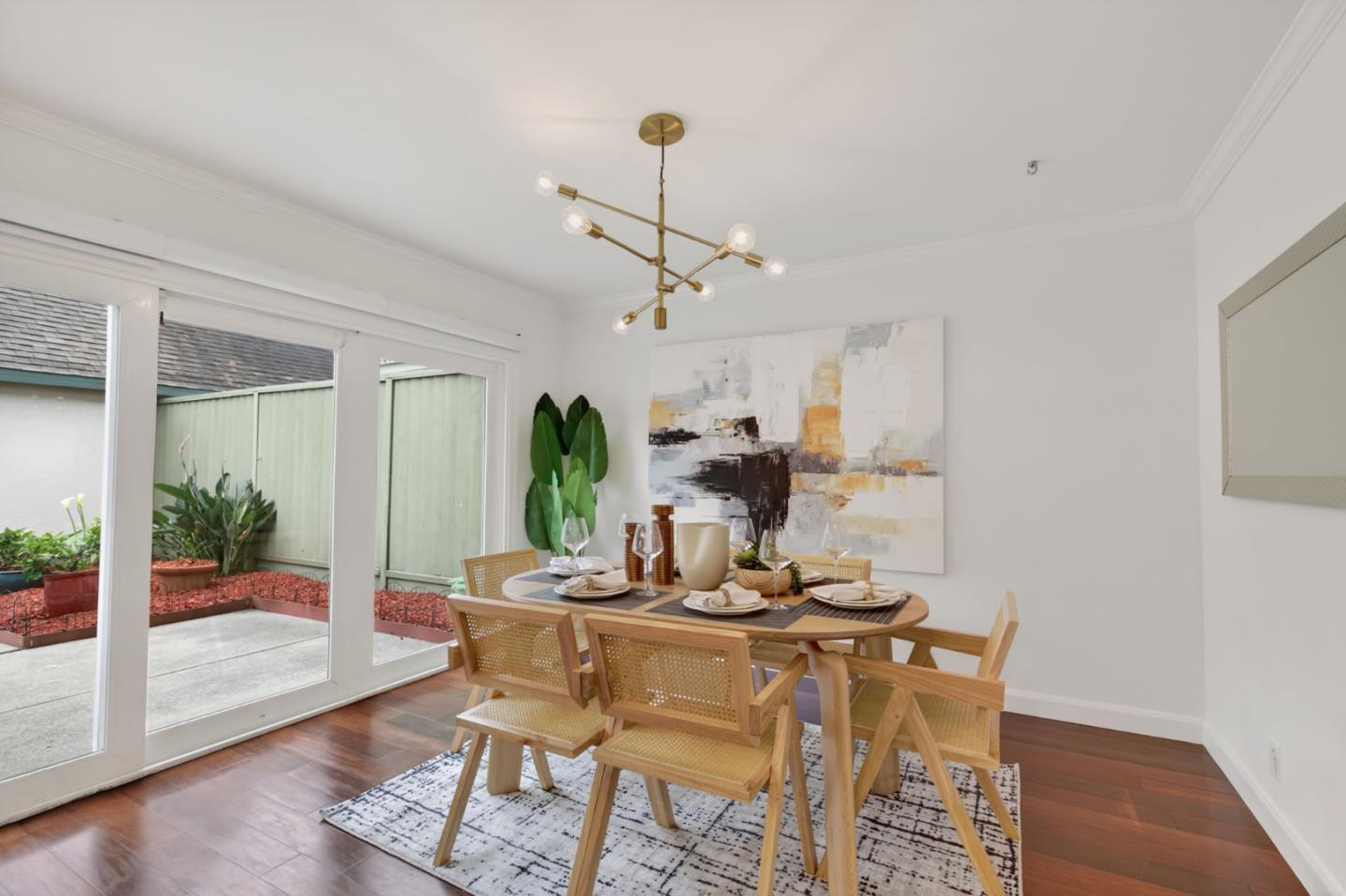 Detail Gallery Image 8 of 47 For 1072 Eagle Ln, Foster City,  CA 94404 - 4 Beds | 2/1 Baths