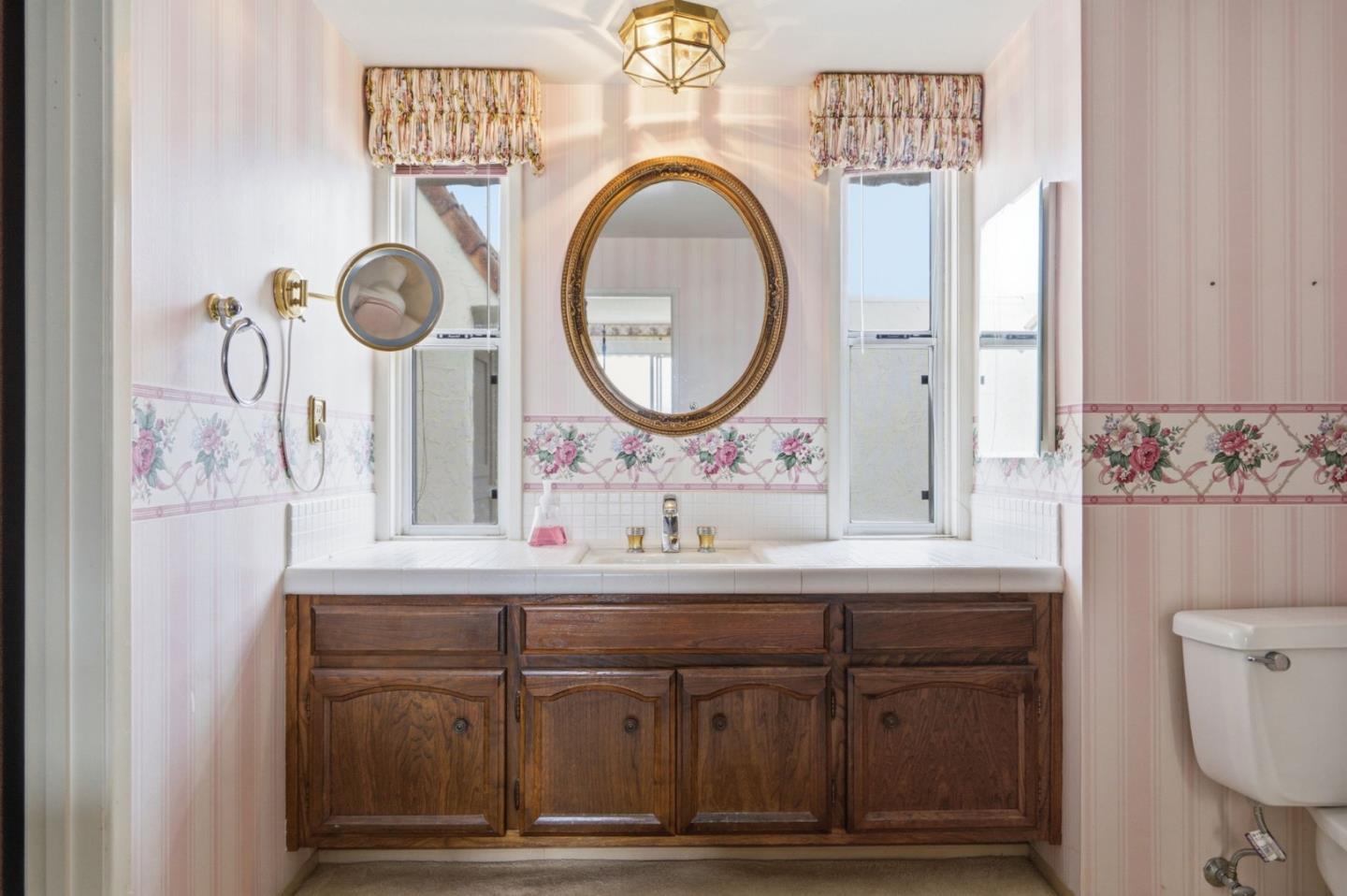 Detail Gallery Image 35 of 65 For 25 Rinconada Cir, Belmont,  CA 94002 - 4 Beds | 2/1 Baths