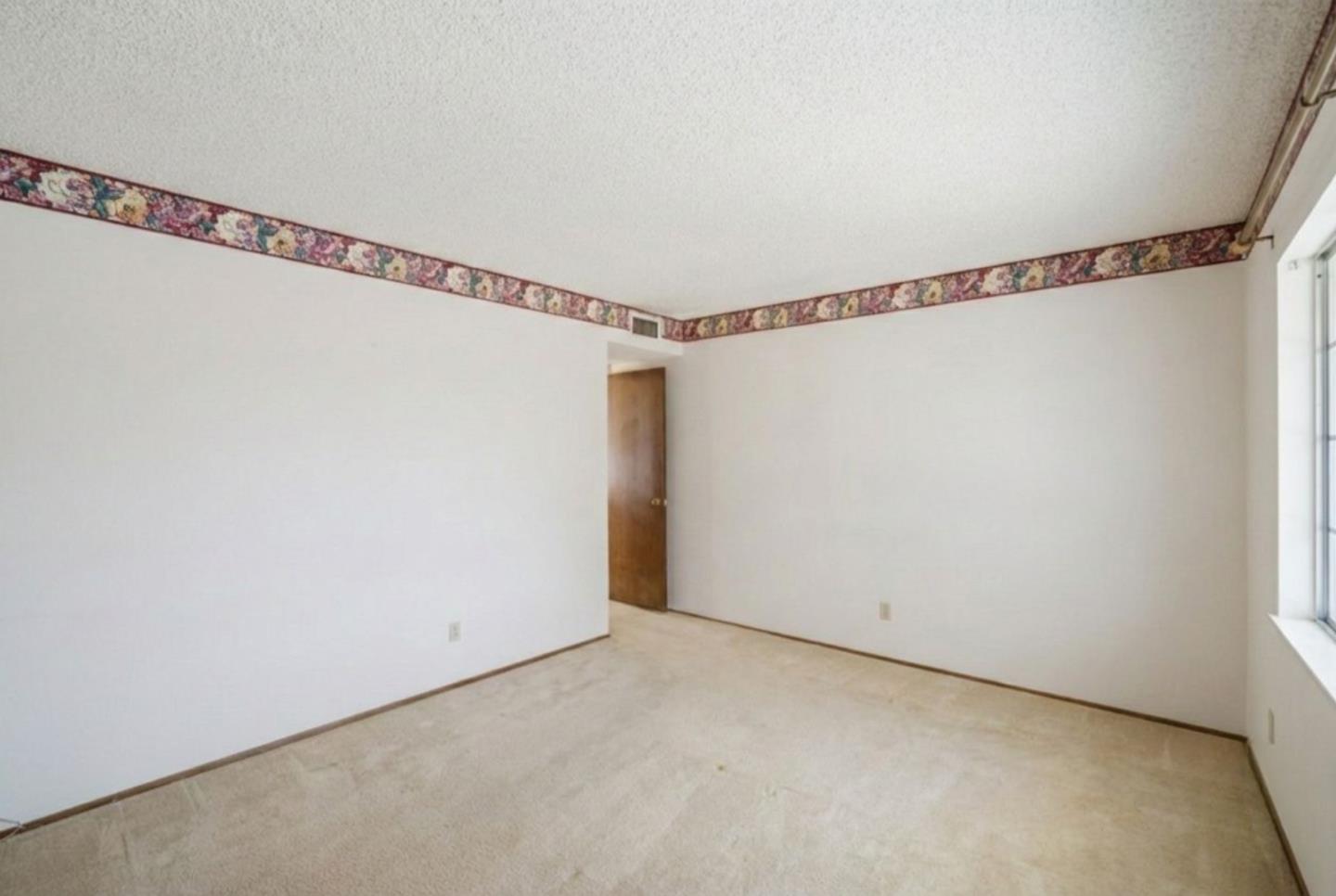 Detail Gallery Image 46 of 65 For 25 Rinconada Cir, Belmont,  CA 94002 - 4 Beds | 2/1 Baths