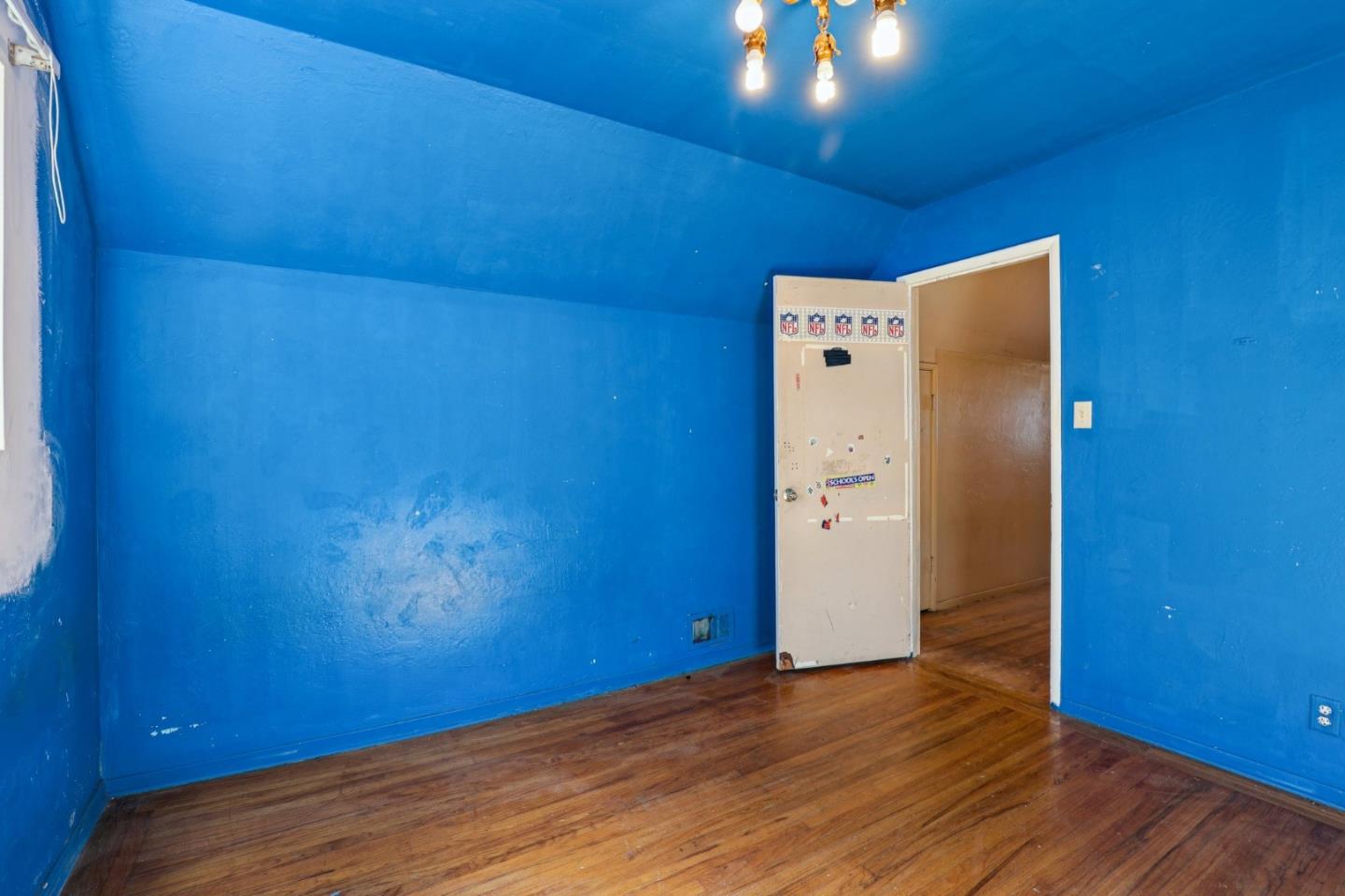 Detail Gallery Image 21 of 29 For 483 Heathcliff Dr, Pacifica,  CA 94044 - 3 Beds | 2 Baths